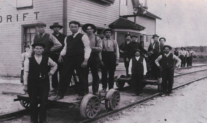 Outside the Oxdrift Train Station
